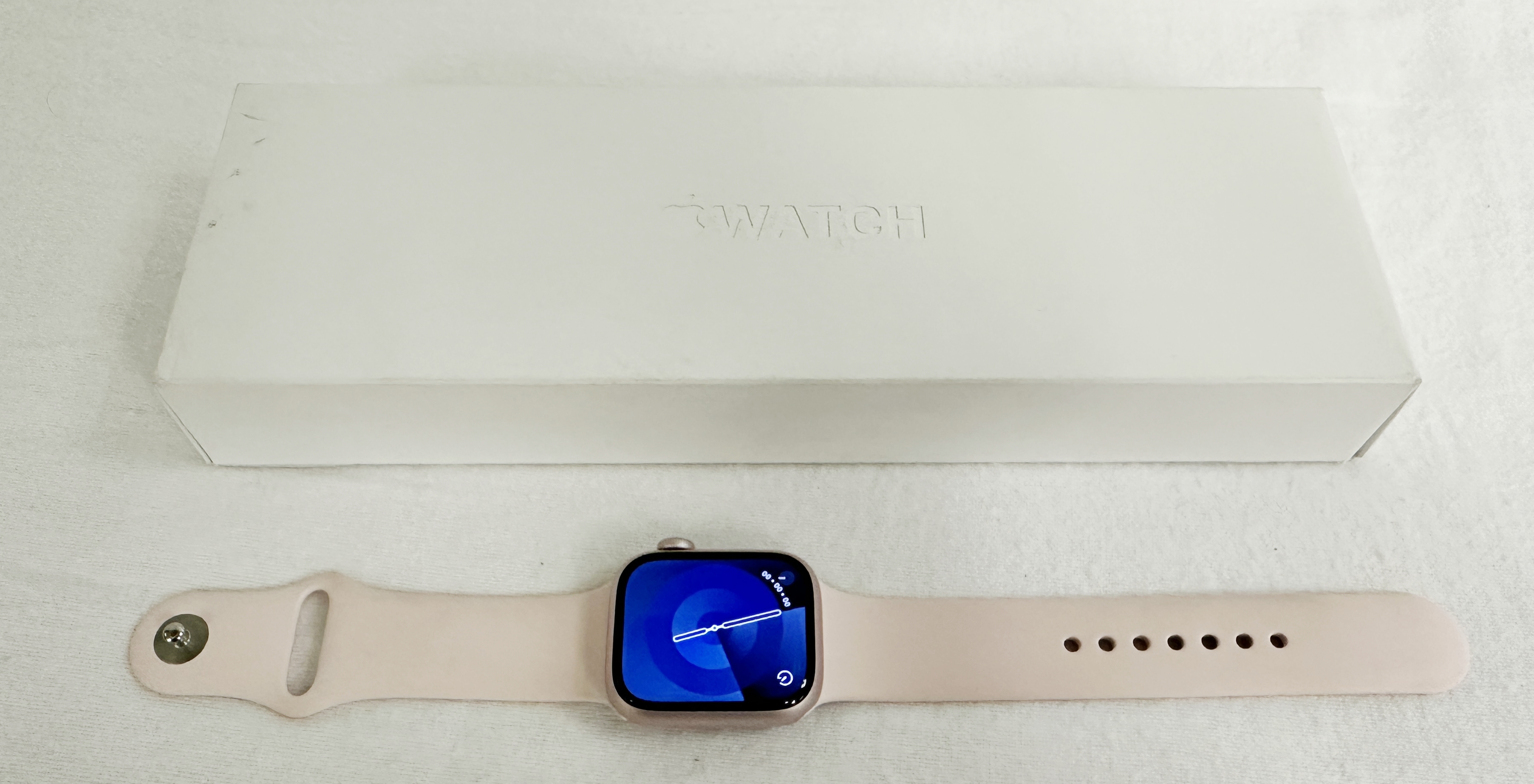 Apple Watch Series 9 41mm Aluminum Case with Sport Band - Light Pink