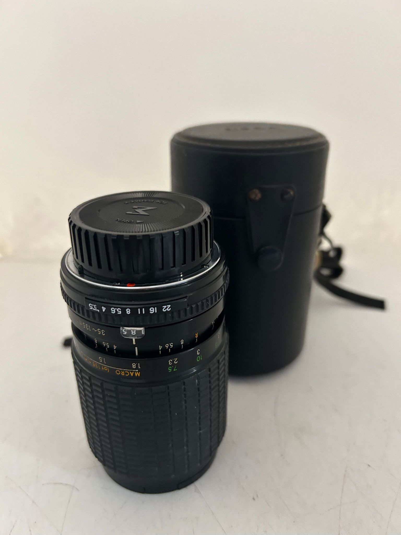 Sigma 35mm-135mm Camera Lens With Case (Pentax-k)