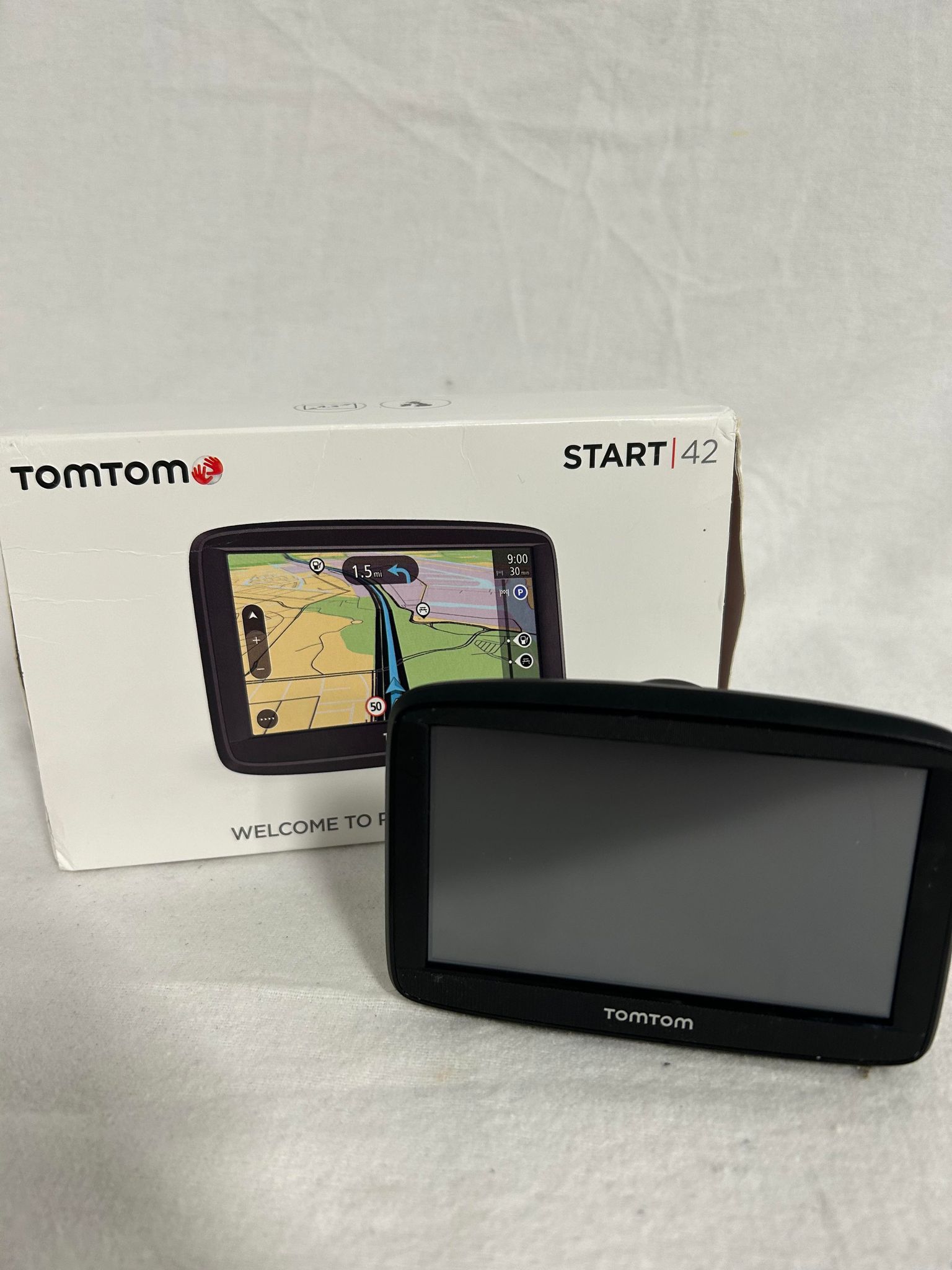 TomTom Start 42 Sat Nav - Boxed With Charging Lead 