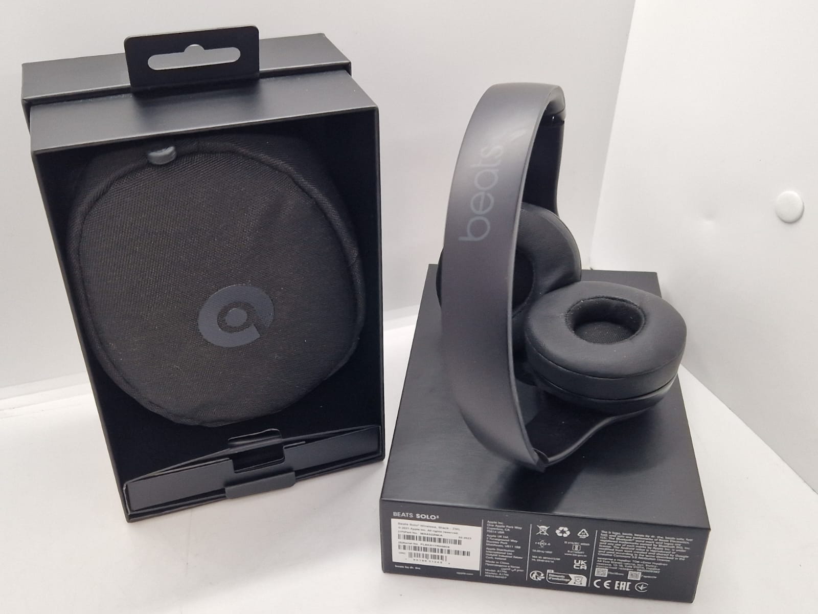 Beats by Dr. Dre Solo³ Wireless On-Ear Headphones - Matte Black