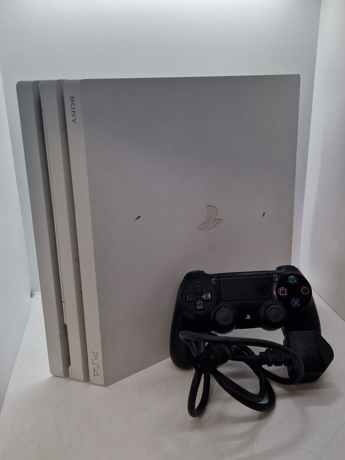 Sony PlayStation 4 Pro White 1TB Console - White No box