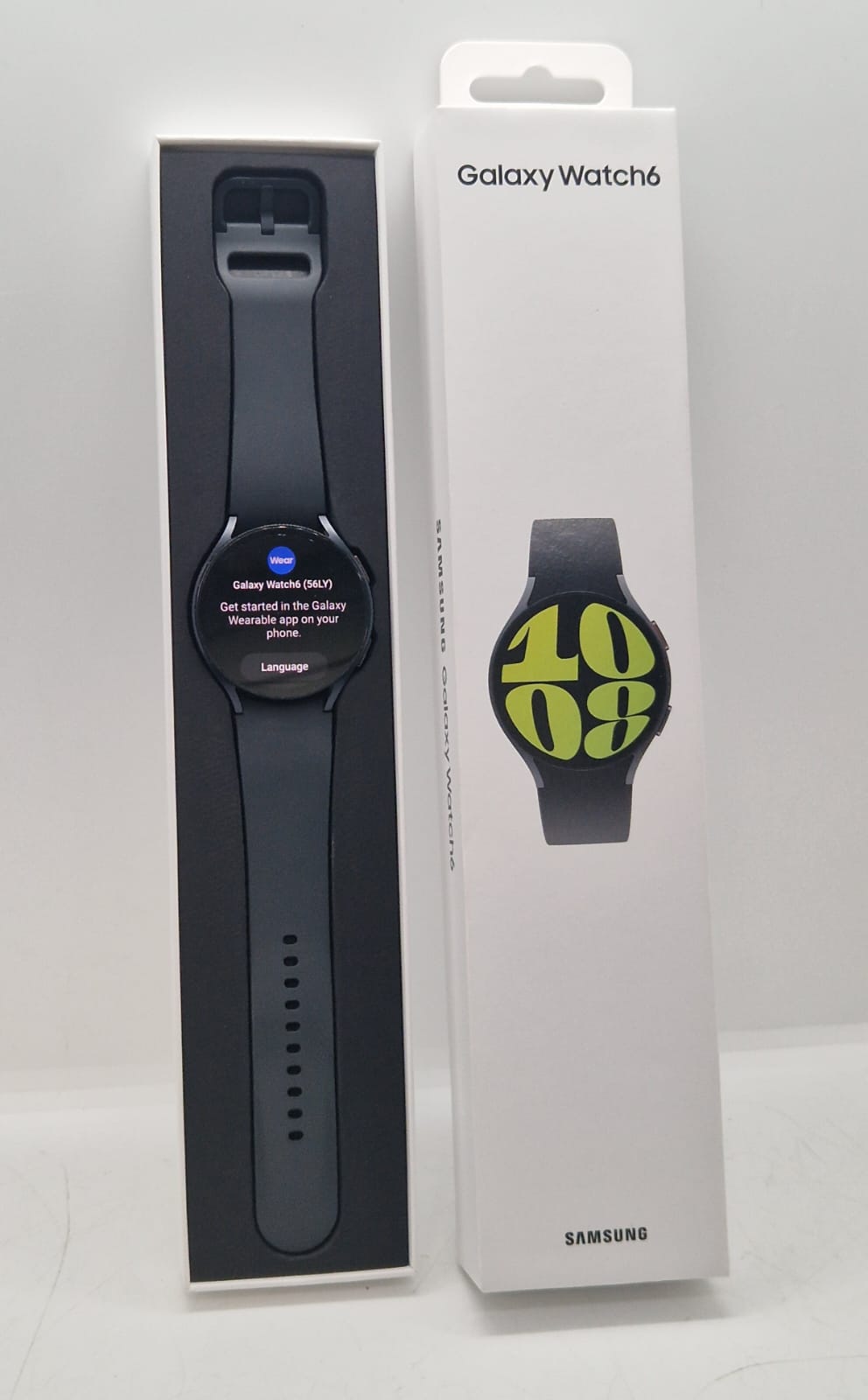 Samsung Galaxy Watch6 SM-R940 44mm Aluminium Case with Sport Band - Graphite Boxed