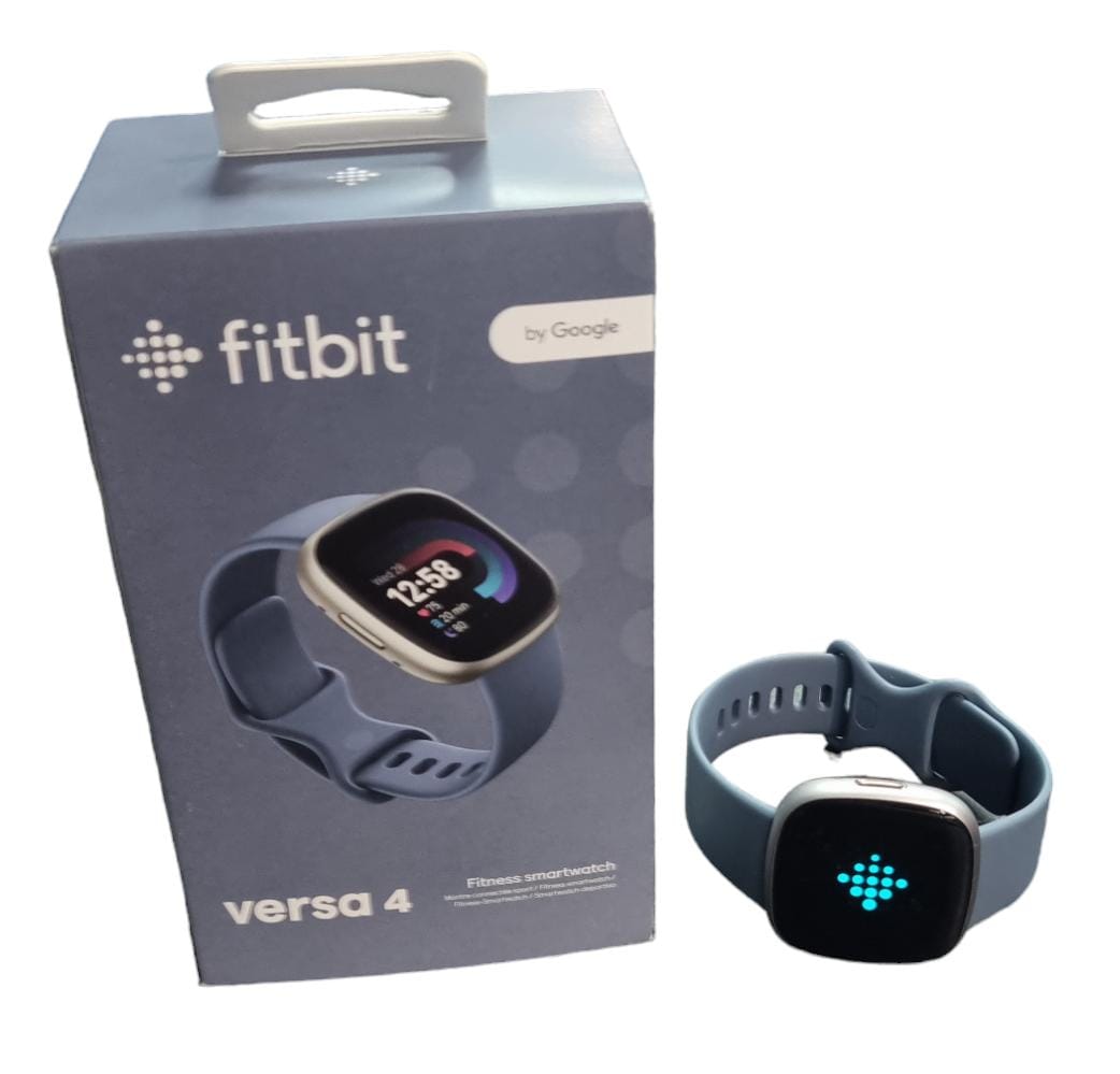 Fitbit Versa 4 - XRA FB523 - Fitness Smartwatch - Boxed with charger